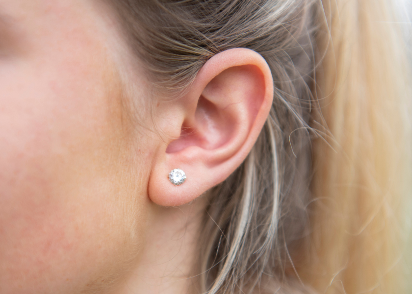 percer oreilles boucles d'oreille julie magazine