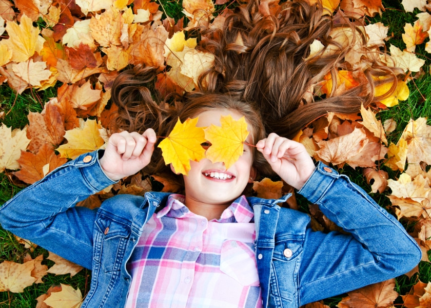 feuilles mortes grimaces sourire julie magazine